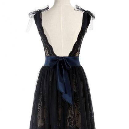 A-line Scoop Homecoming Dress,short Black Lace..