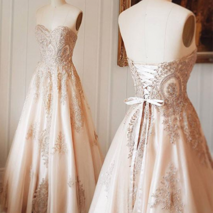 Champagne Sweetheart Lace Applique Long Prom..