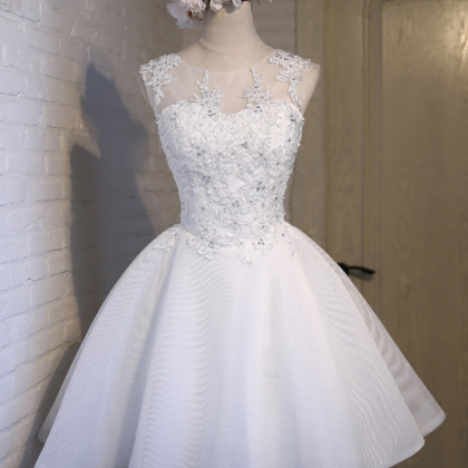 Simple Ball Gown Scoop Sleeveless White Tulle..