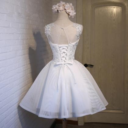 Simple Ball Gown Scoop Sleeveless White Tulle..