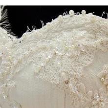 Luxury Long Sleeves Lace Wedding Dresses A Line..