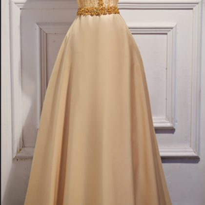 The Beautiful Party Evening Dress And Crystal..