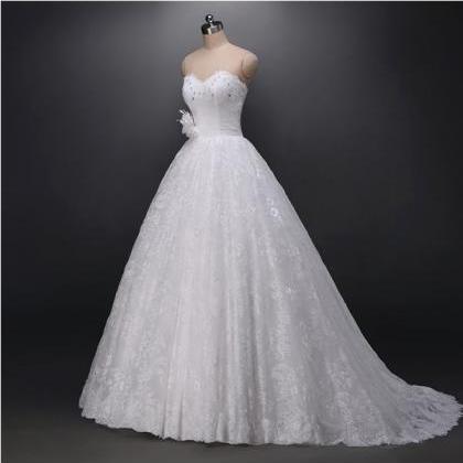 Exquisite Ball Gown Sweetheart Court Train Lace..