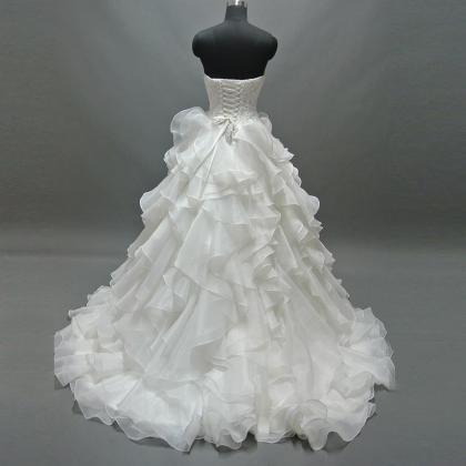 A Line Sweetheart Strapless Beaded Lace Ruffles..