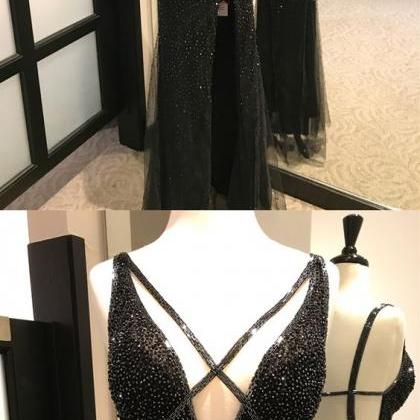 Mermaid V-neck Floor-length Black Prom Dress With..