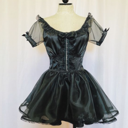 Black Tulle Short Homecoming Dress