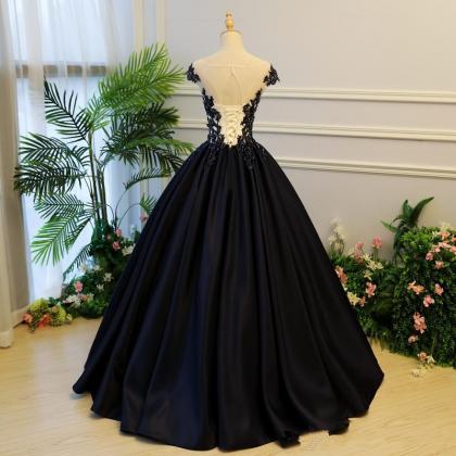 Stock Ball Gowns Quinceanera Dresses Top Appliques..