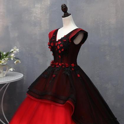 Sexy Red And Black Lace V-neck Ball Gown..