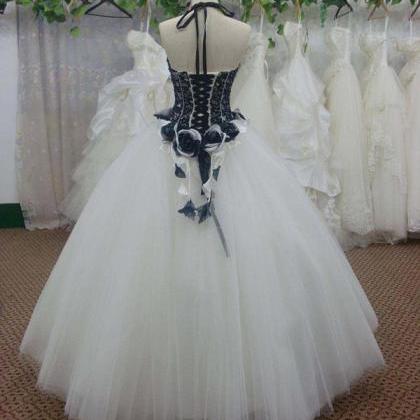Sexy Lace Crystal Flowers Ball Gown Quinceanera..
