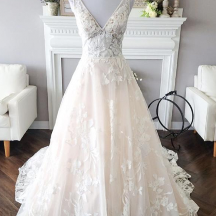 Prom Dresses Elegant Tulle Lace Ball Gown Dress..