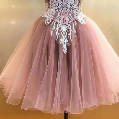 Cute Sweetheart Short Homeocoming Dress