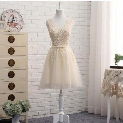 Simple Light Champagne Lace Short Homecoming..