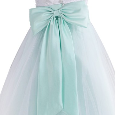 Glamorous A-line V-neck Tulle Homecoming..