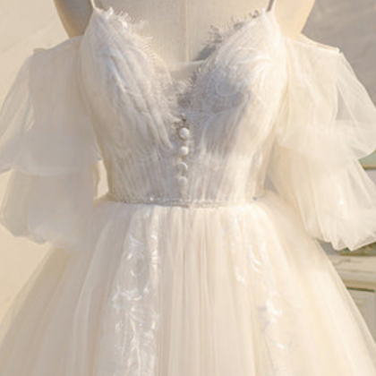 Lovely White Tulle With Lace V-neckline Short Prom..