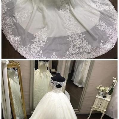 Vintage Wedding Gowns White Long Sleeves Lace Appliques Ball Gown Bridal Dresses Wedding Dresse with Royal Train