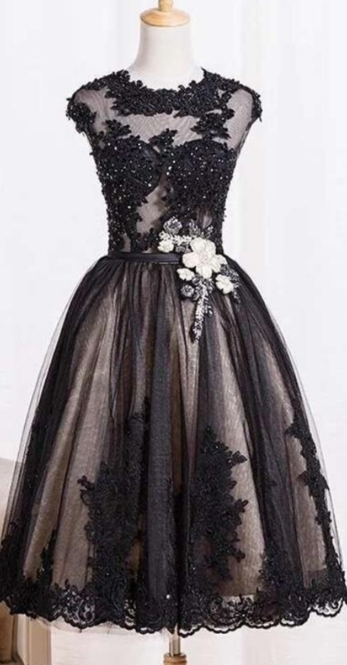 Places to find sales homecoming dresses near me