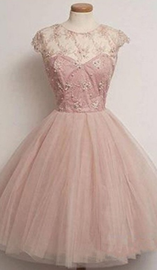 Short Sleeves Cap Sleeves Tulle O-neckline Homecoming Dresses