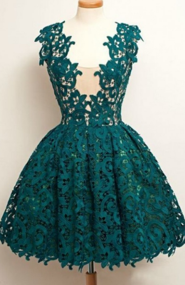 Short Lace Homecoming Dress , Sleeveless Short/mini Lace Appliques Dresses