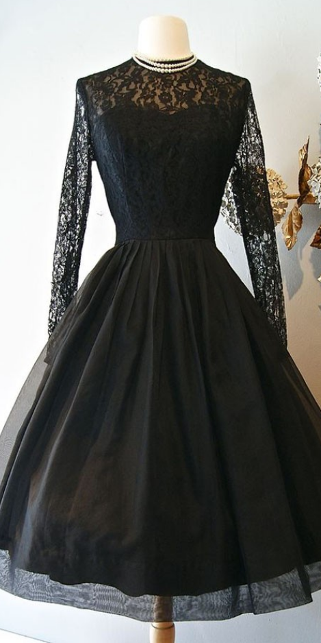 Vintage Style A-line Knee-length Long Sleeves Black Homecoming Dress With Lace