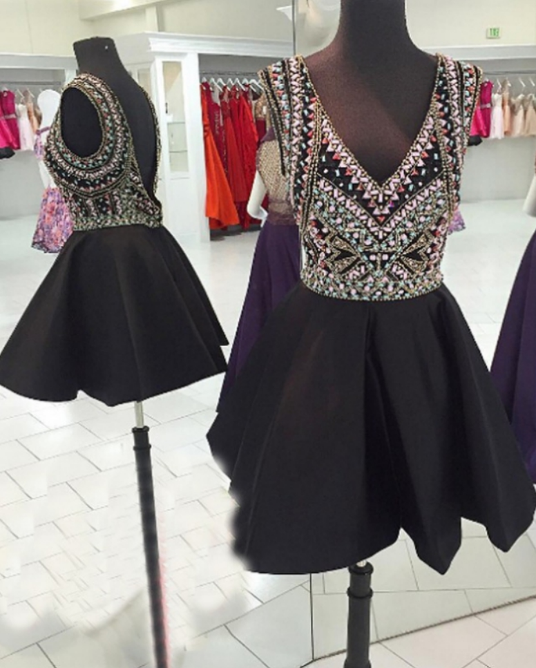 A-line Homecoming Dresses Sleeveless V-neck Short/mini Beading Custom Made Backless Dresses
