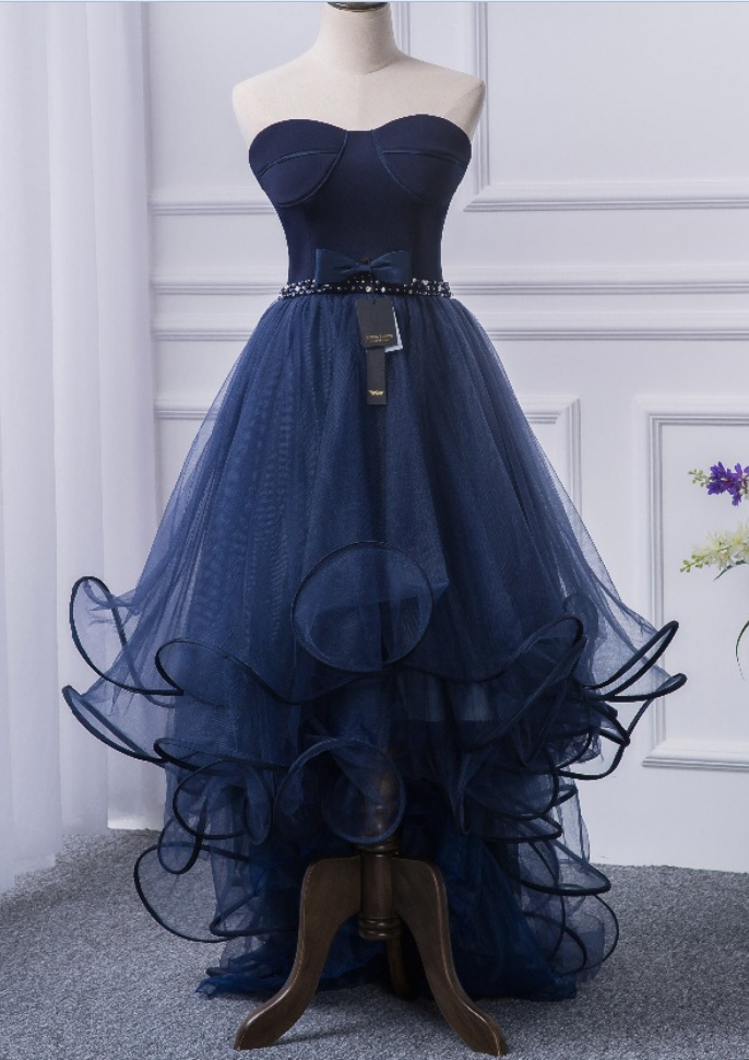 A Blue Ocean Dress For A Long Ball Gown, A Formal Part Of A Silk Dress