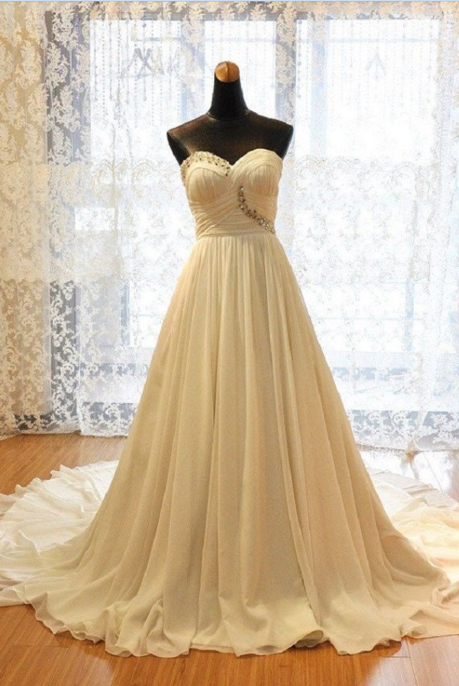Excellent A-line Sweetheart Neck Strapless Chapel Train Ivory Chiffon Wedding Dresses