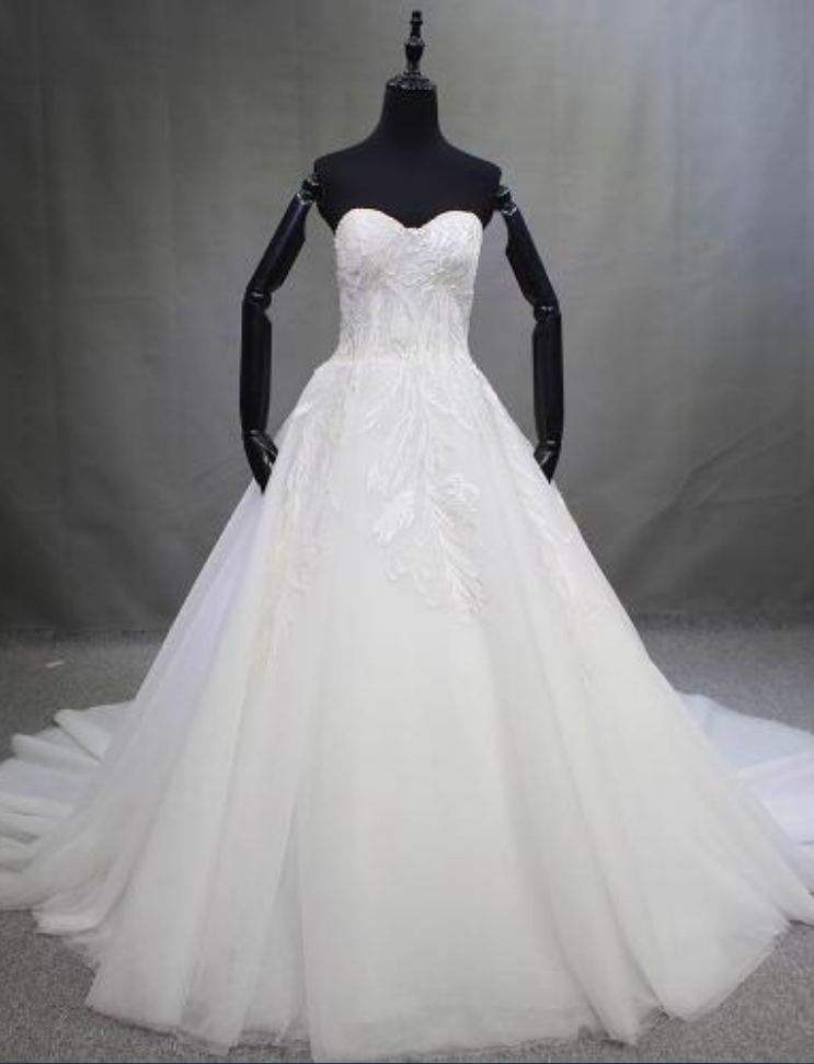 Sexy Sleeveless Bride Wedding Dress Women Fashion Floor Length Trailing Wedding Dress White / Ivory