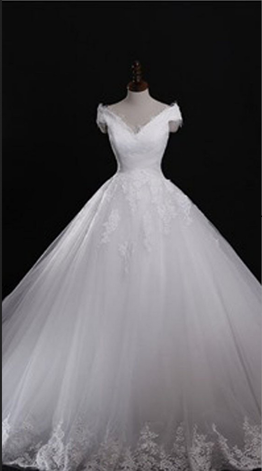 Classic Style Off Shoulder Lace Up Vantage Lace Wedding Dresses,