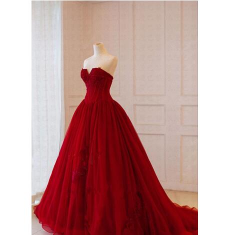 2018 Real Picture Red Quinceanera Dresses V Neck Lace Applique Corset Masquerade Ball Gown Sweet 16 Prom Dress Vestido De 15 Anos Africa