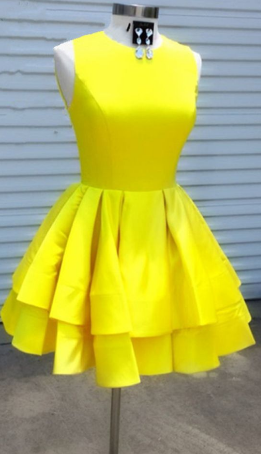 Short Yellow Satin Scoop Neckline Ruffles Hem Prom Homecoming Dresses For Semi Formal Occasions