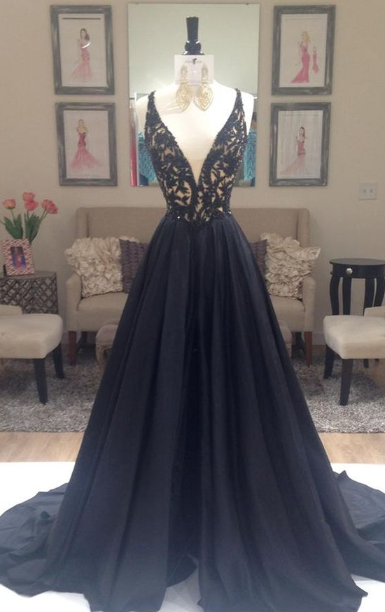 Prom Dresses,deep V Neckline Prom Gowns,long Prom Dresses,black Prom Dress,lace Prom Dress,taffeta Puffy Prom Dresses,2017