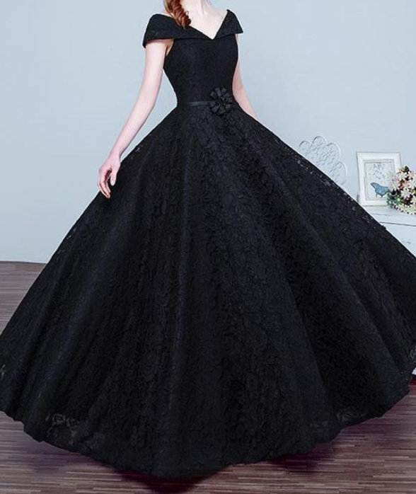 Marvelous Lace V-neck Neckline Ball Gown Quinceanera Dresses With Handmade Flower