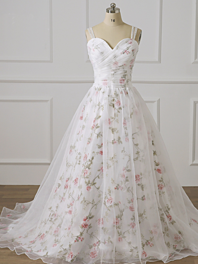 White Sweetheart Neckline Long Prom Dresses