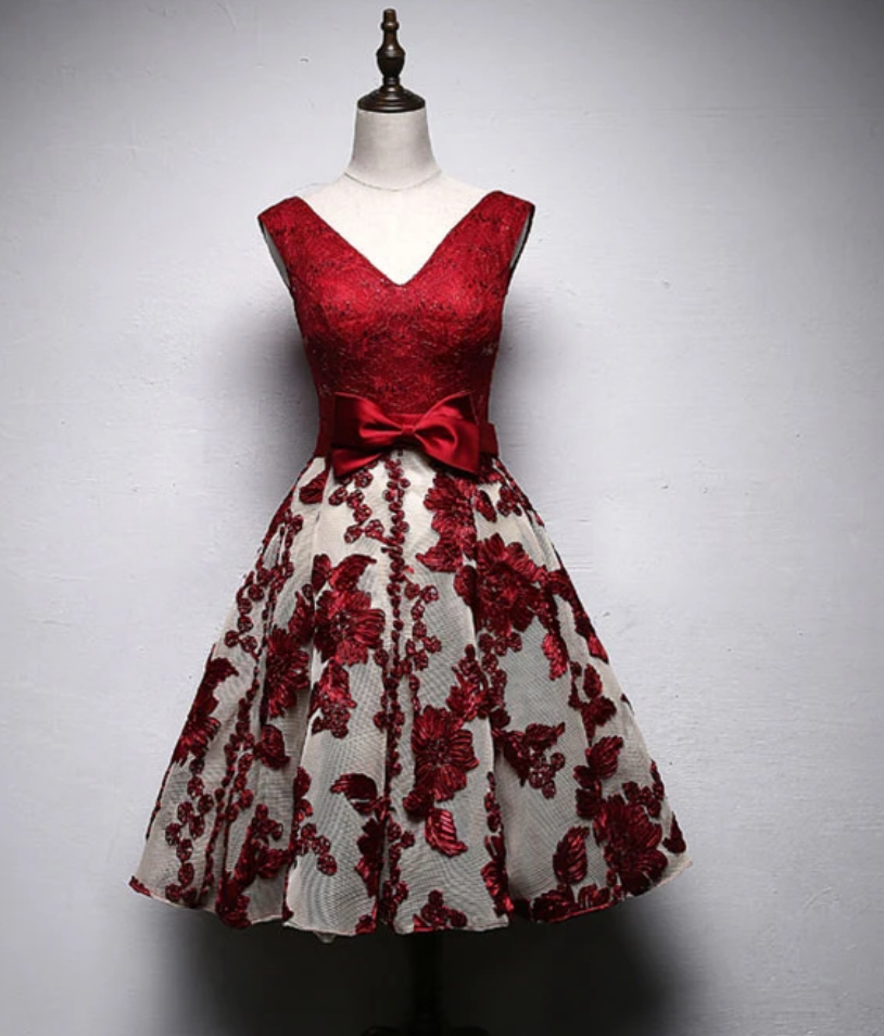 Burgundy V Neck Lace Short Prom Dress Homecoming Dress main image 0