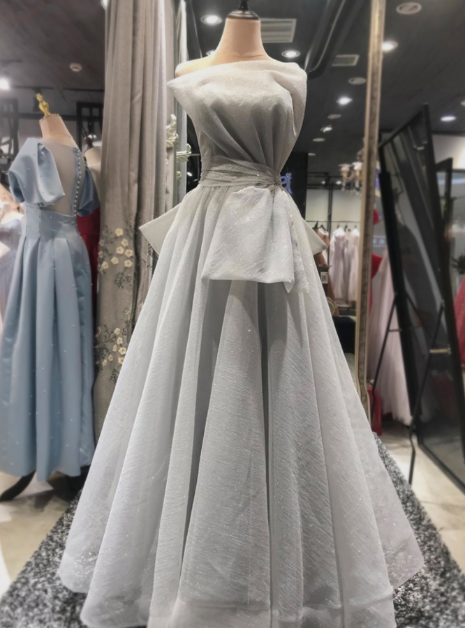 Elegant Gray Dress