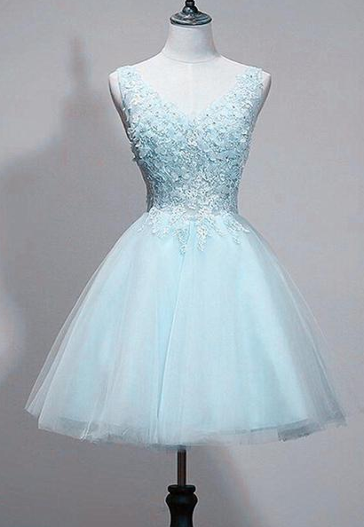 V-neckline Lace Applique Tulle Homecoming Dress, Low Back Short Prom Dress
