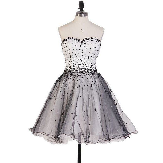 Beaded Embellished Sweetheart Short Tulle Homecoming Dress Featuring Lace-up Back