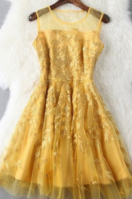  Tulle Homecoming Dresses Golden Homecoming Dresses A lines Sleeveless Jewels Zippers Appliqued Short