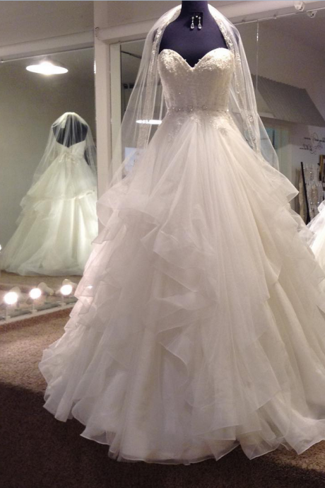 Lace Appliques Sweetheart Floor Length Tulle Ruffled Wedding Gown 