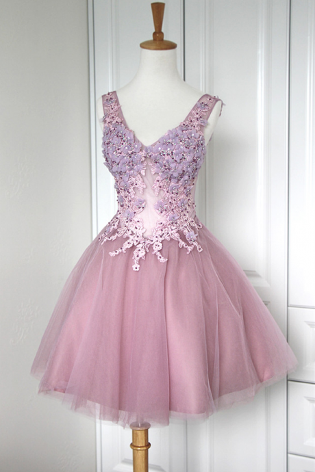 Ball Gown V-neck Sleeveless Lace Up Short Homecoming Dress With Appliques