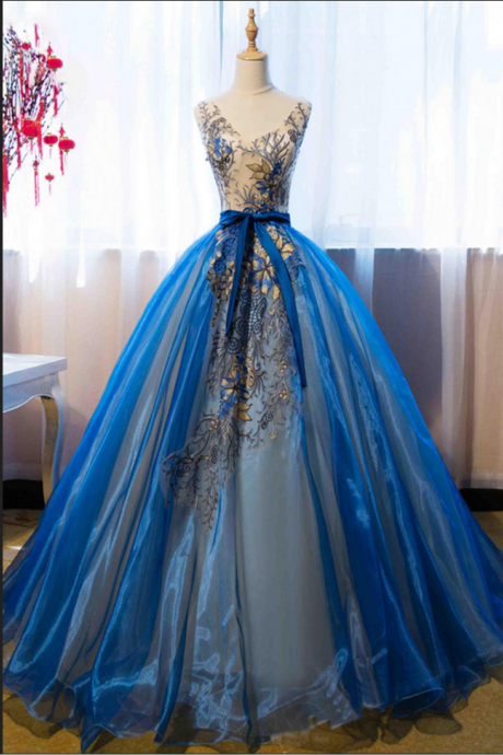 Blue Quinceanera Dresses,organza Prom Gown,v-neck Prom Dresses With Appliques,a-line Prom Dress