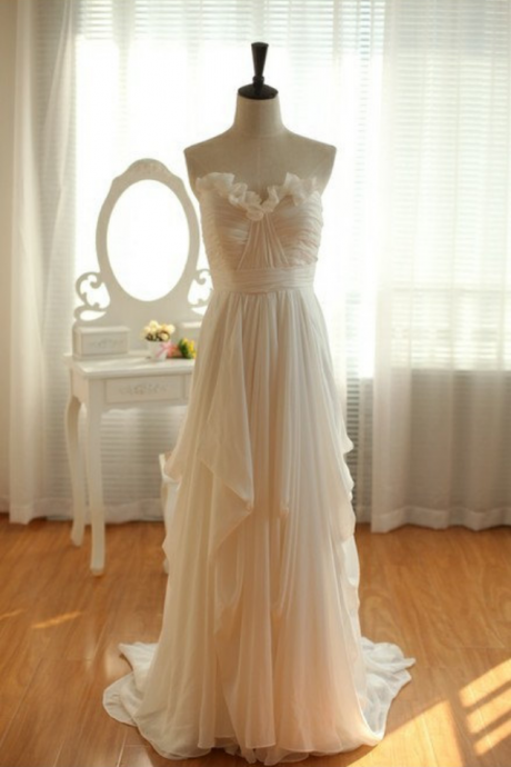 A Line Sweetheart Ivory Chiffon Wedding Dress ,High Low Tiered Beach Wedding Gown,Layers Custom Made Bridal Wedding Dresses,Long Prom Dress