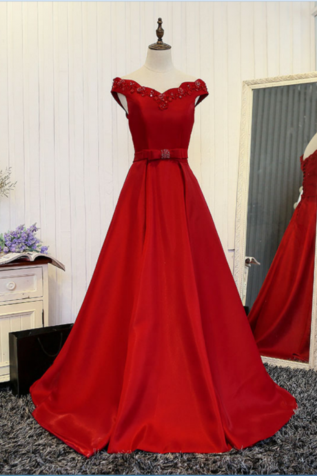 The new red dress party dress party dress is a luxury satin gown with a long pearl opal dress