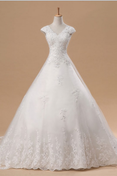 Both Shoulders V Neck Sleeveless Elegant Lace Wedding Dresses