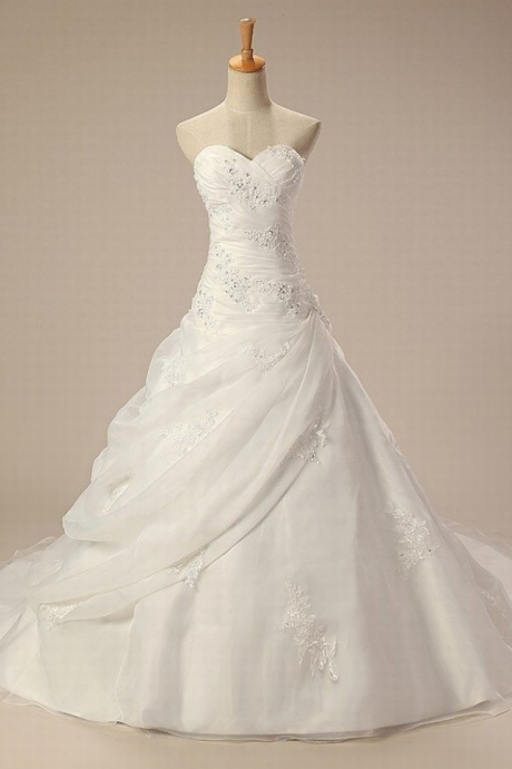 New Sleeveless Strapless Sweetheart Lace Wedding Dress Mermaid wedding dress Small Tail Wedding Dress