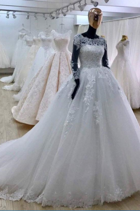 Ball Gown Scoop Neck Tulle Lace Appliqued Bridal Wedding Dresses with Long Sleeves