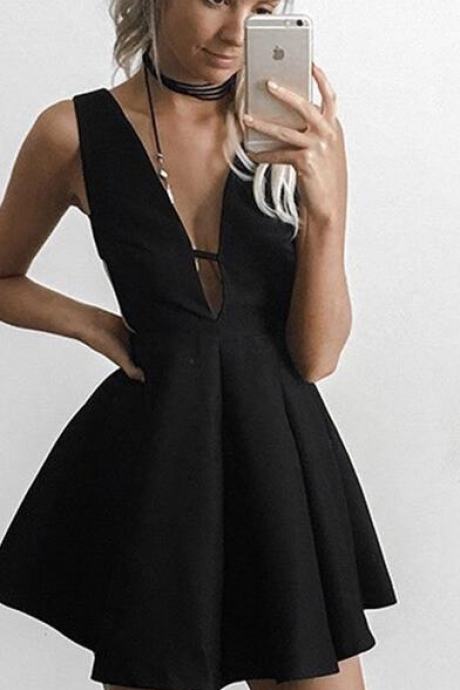 Sexy Plunging Neckline Prom Dress ,short Homecoming Dress, Homecoming Dress,short Prom Dress,2018 Sexy Homecoming Dresses