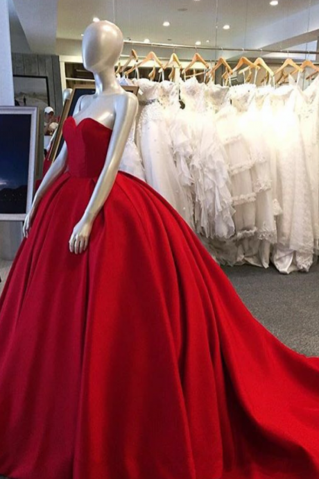 Red Sweetheart Floor Length Prom Gown Featuring Train