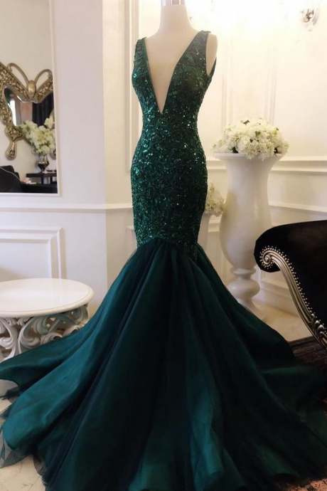 Plunging Neck Mermaid Atrovirens Prom Dress With Sequin Appliques Lace V Back Evening Dress