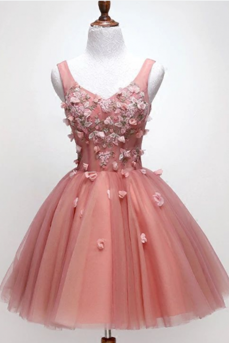Fashion Lux Chic Floral Appliques Sweet 16 Dress, A-line V-neck Peach Homecoming Dress